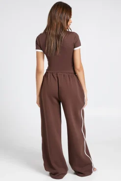Ensemble T-shirt À Détails Passepoilés Et Jogging Droit
