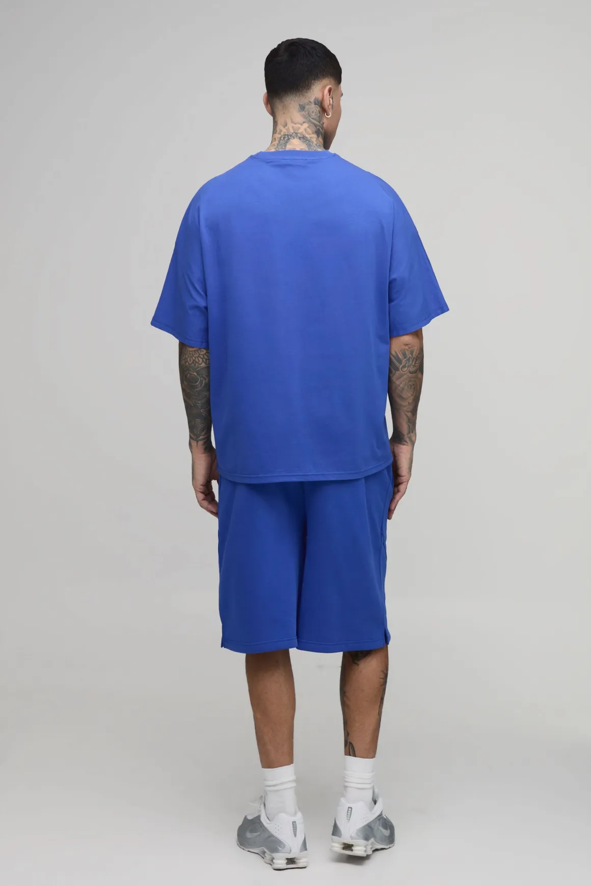 Ensemble T-shirt Et Short Brodé Man À Panneaux Oversize Tall