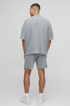 Ensemble T-shirt et shorts tricotés à côtes, coupe boxy