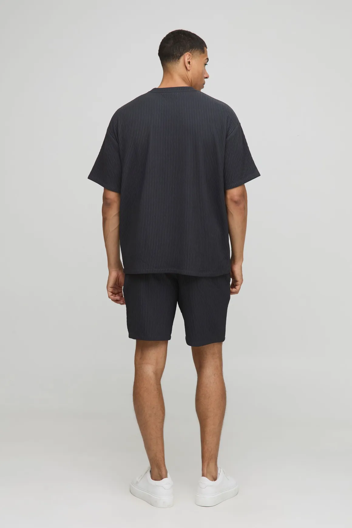 Ensemble T-shirt oversize à côtes texturées et short décontracté
