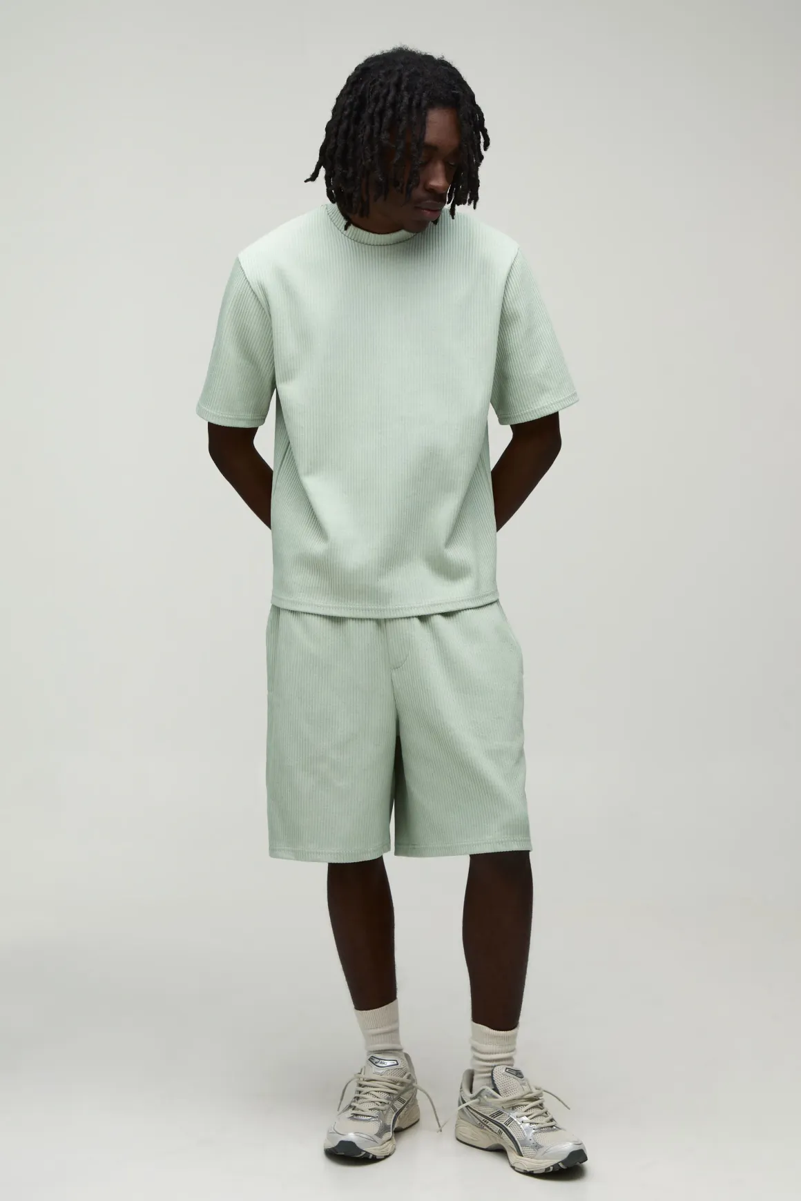 Ensemble T-shirt Plissé Coupe Boxy Et Short Ample
