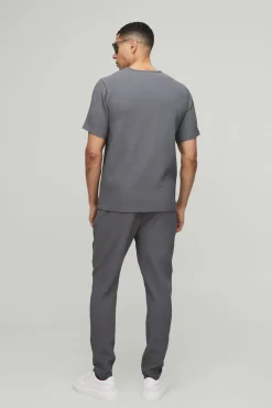 Ensemble T-shirt plissé et Jogger fuselé