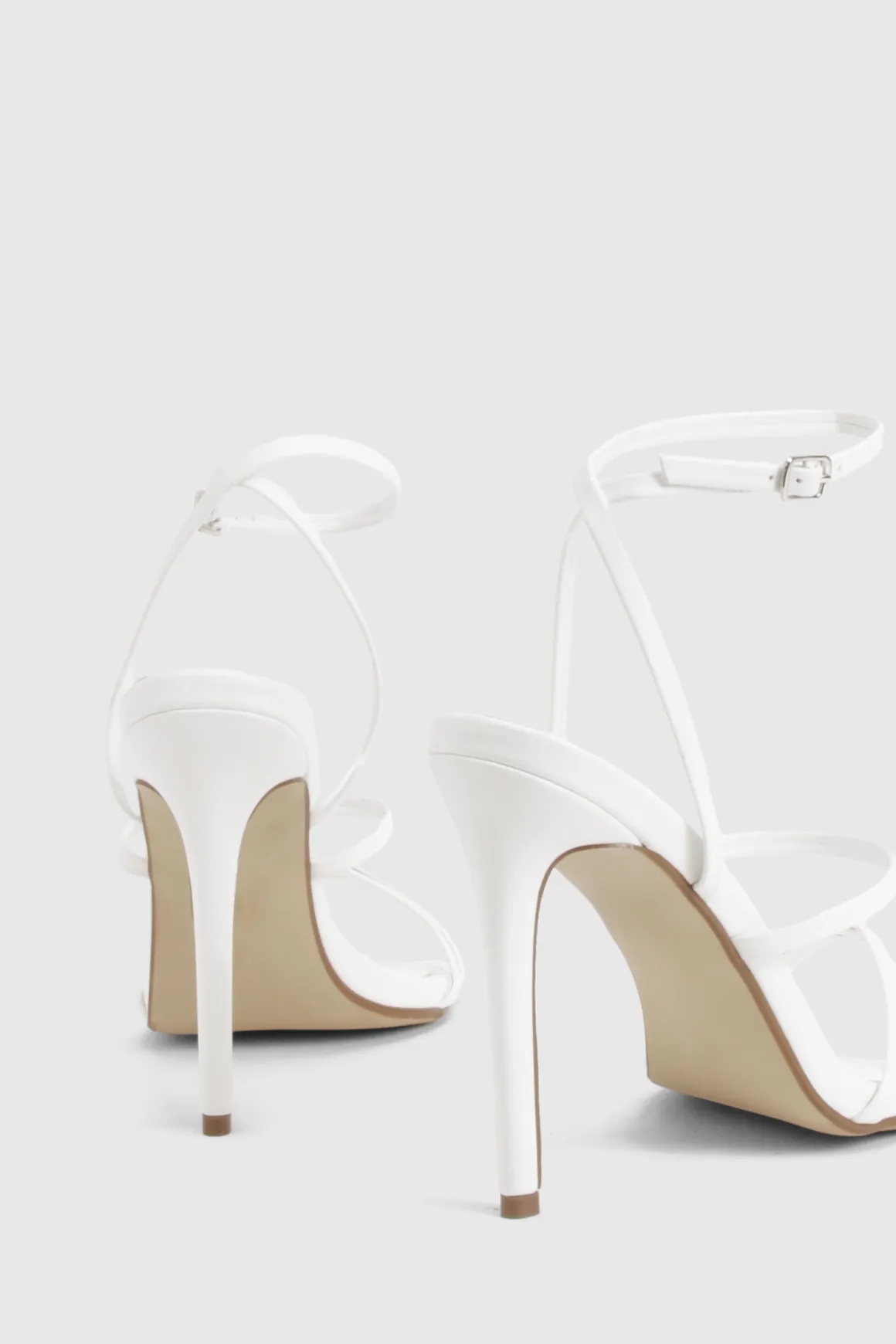 Escarpins à brides
