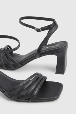 Escarpins À Brides Asymétriques Et Petit Talon Bloc