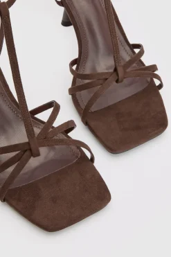 Escarpins À Brides Et Détail Nœud Avec Barre En T En Synthétique Coupe Large