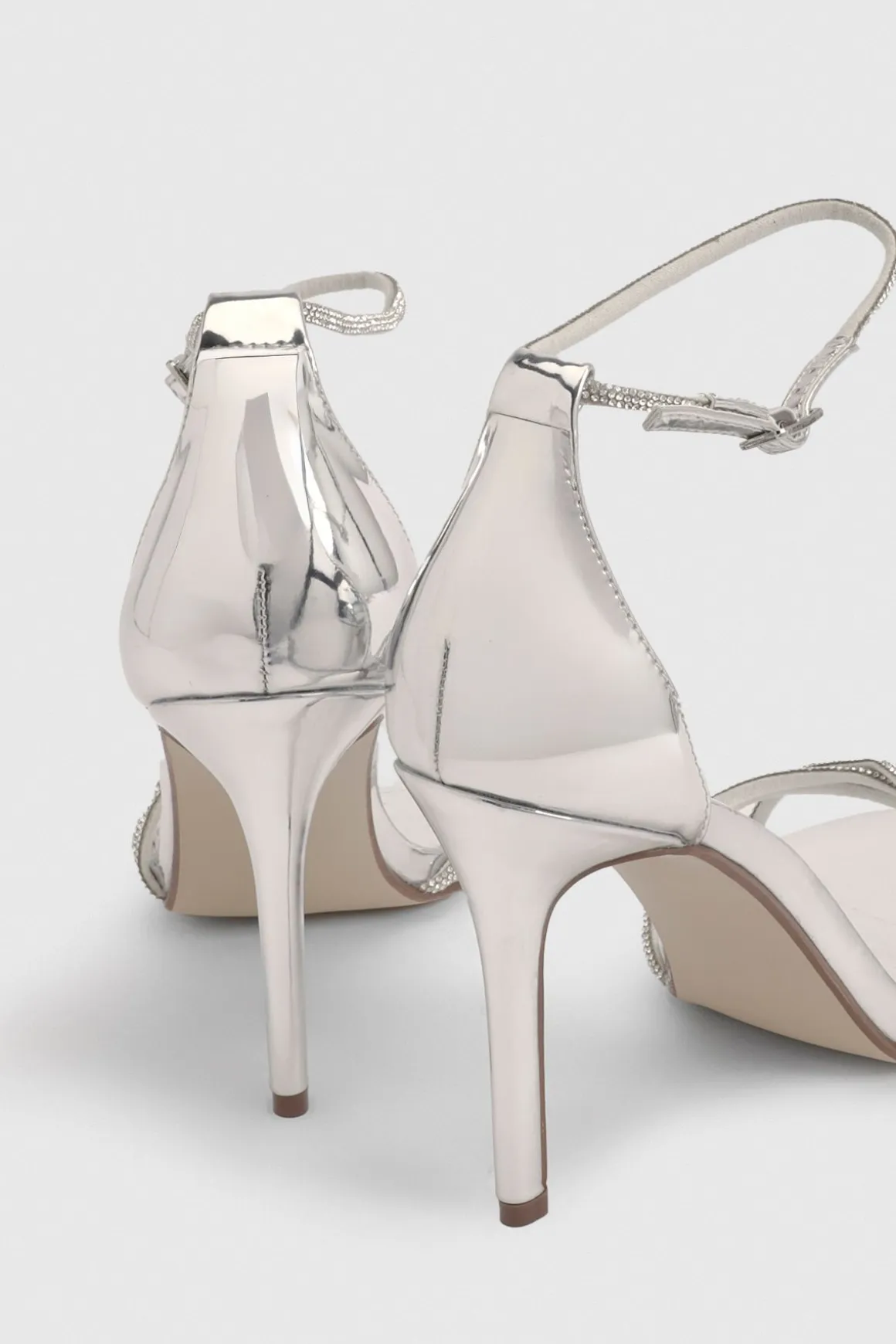 Escarpins À Brides Ornés De Cristaux