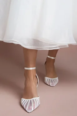 Escarpins de Mariée Krystal en Satin avec Détails Mesh et Talon Aiguille Haut