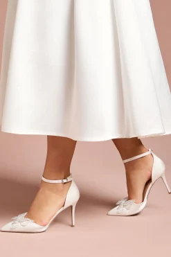 Escarpins de Mariée Poppy en Satin avec Ornement Papillon en Strass et Talon Aiguille Haut Pointu