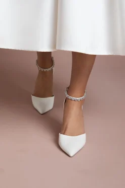 Coast Escarpins de Mariée Tatiana Coupe Large en synthétiquecuir avec Bracelet de Cheville Orné de Bijoux et Talon Aiguille Haut< Chaussures À Talons|Chaussures De Mariage