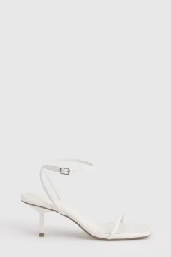 boohoo Escarpins À Deux Brides Coupe Large À Bout Carré Et Talon Mi-haut< Chaussures Festives|Chaussures À Talons