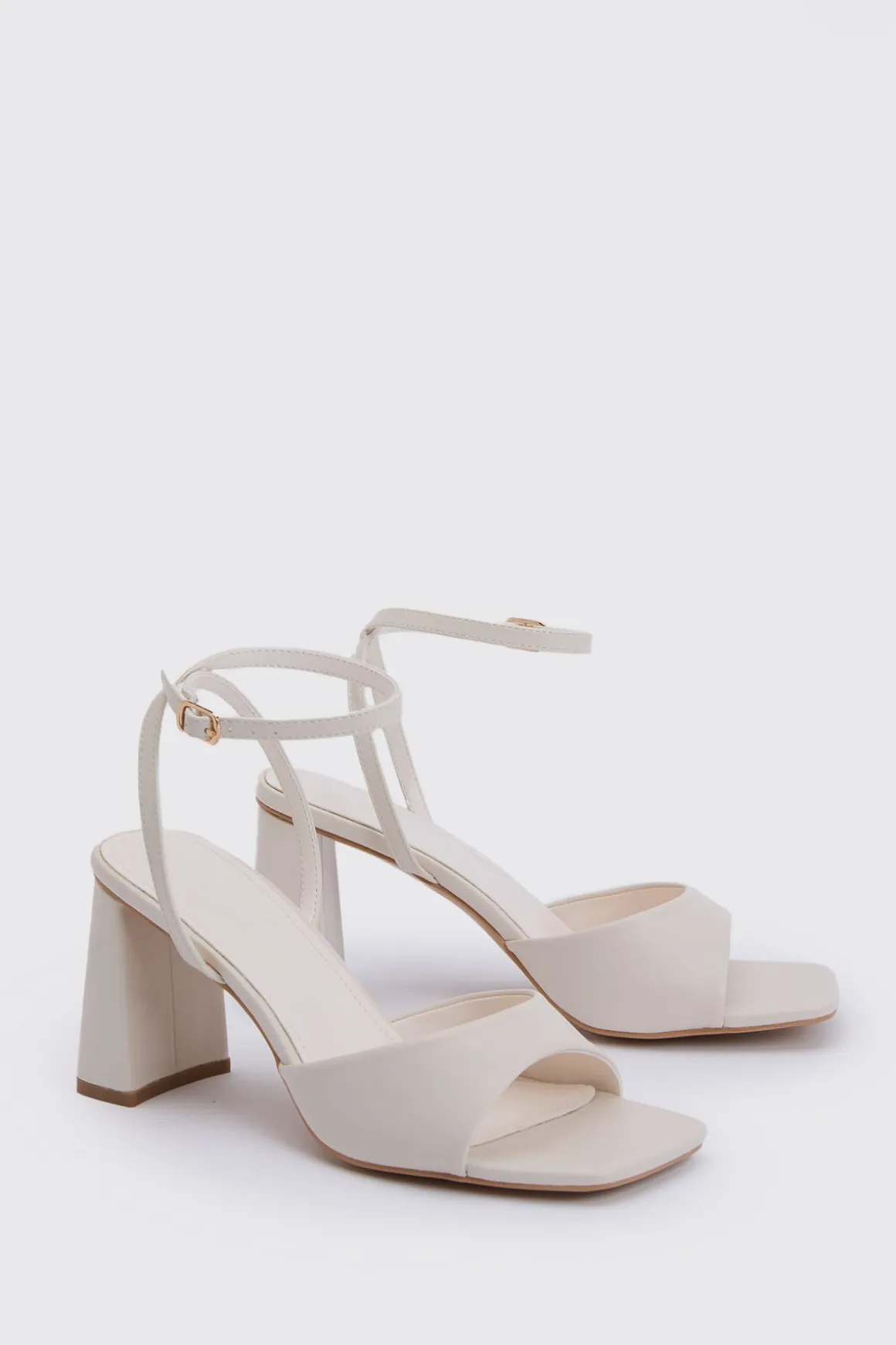 Escarpins Deux Brides Larges Coupe Large Talon Carré