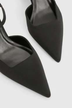 Escarpins de ville à talon aiguille bas en néoprène avec détail de boucle