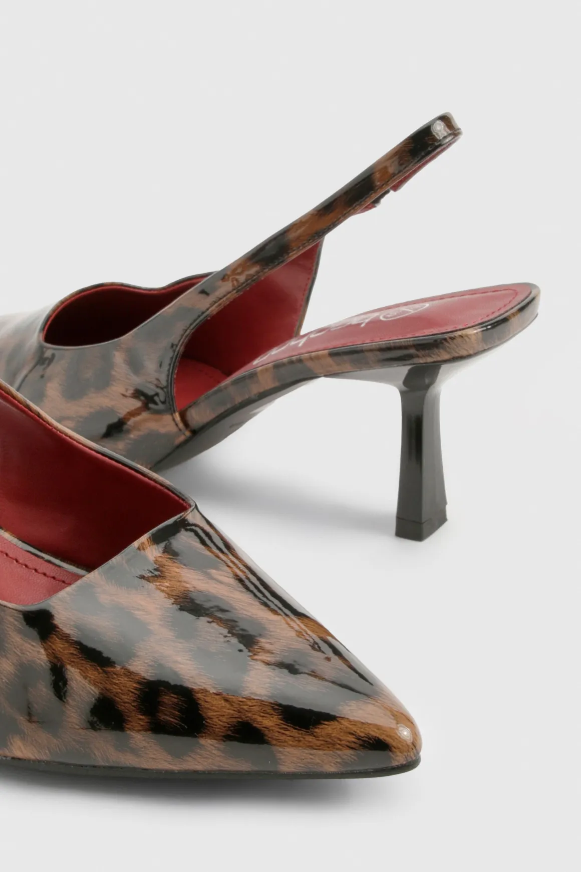 Escarpin Slingback à Talon Aiguille Bas Coupe Large