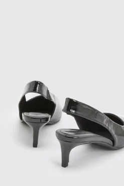boohoo Escarpins À Petit Talon Et Bride Arrière En Synthétiquecuir Verni Coupe Large< Chaussures Festives|Chaussures À Talons
