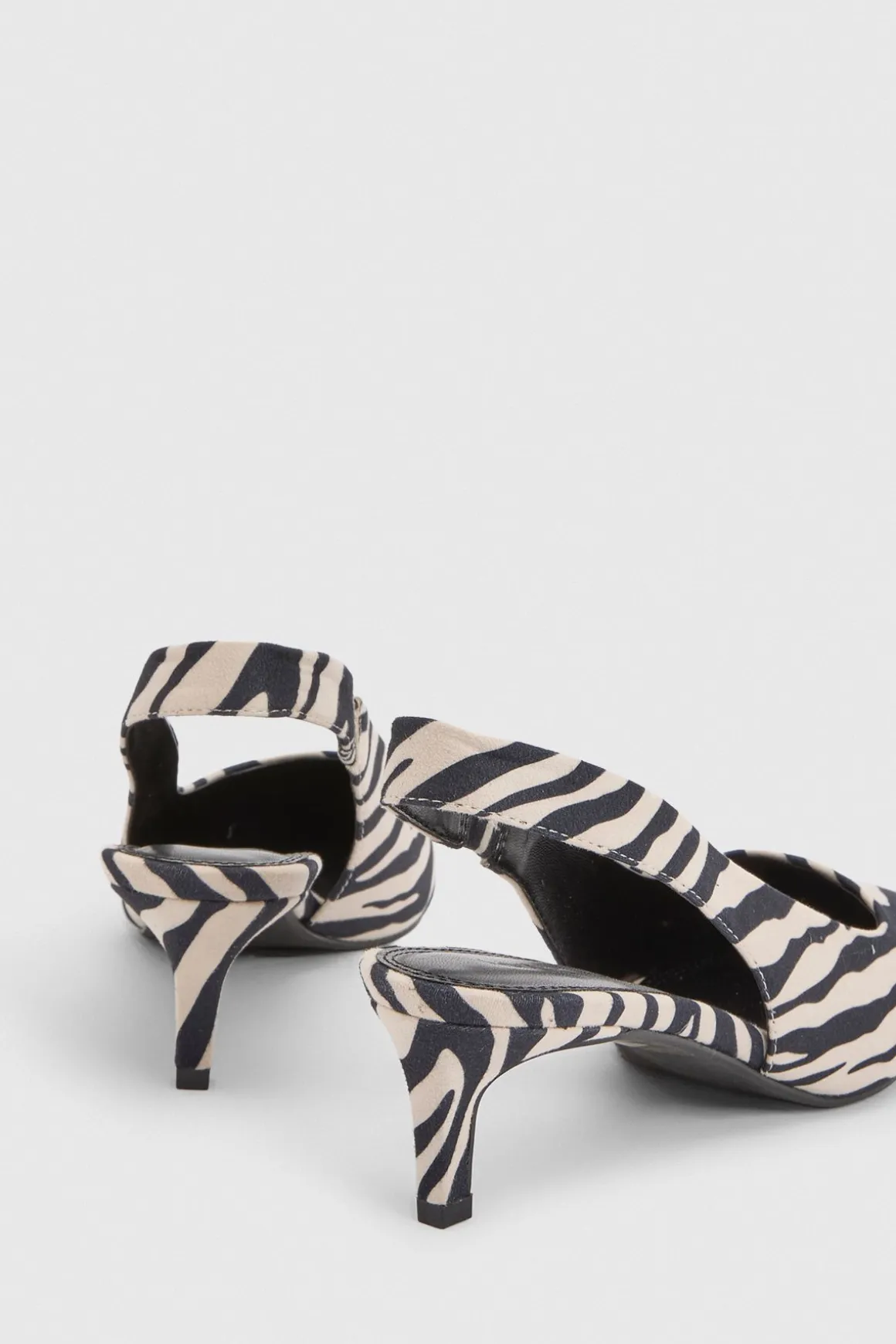 Escarpins Slingback À Bout Pointu Et Petit Talon Imprimé Faux Zèbre