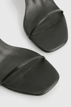 boohoo Escarpins stiletto à maintien large et design discret à talon bas< Chaussures Festives|Chaussures À Talons