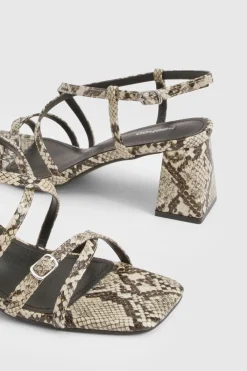 boohoo Escarpins à talon bas synthétique avec détail de boucle et lanières< Chaussures Festives|Chaussures À Talons