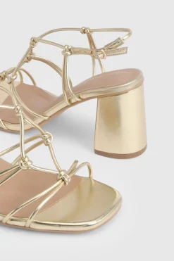 Escarpins À Talons Carrés Larges Avec Brides Nouées