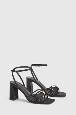 Escarpins À Talons Mi-hauts Satinés Avec Détail Métallique Et Brides