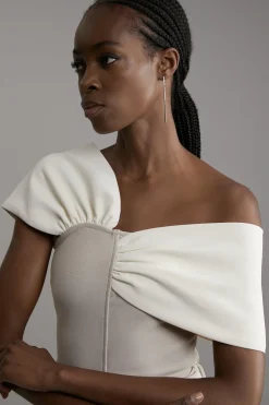 Figure Form Bandage Knit Haut à Bretelles Asymétriques