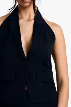 Gilet ajusté à boutons sur le devant