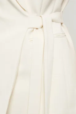 Gilet Ajusté En Tissu Stretch Compact Avec Lien À Nouer À La Taille