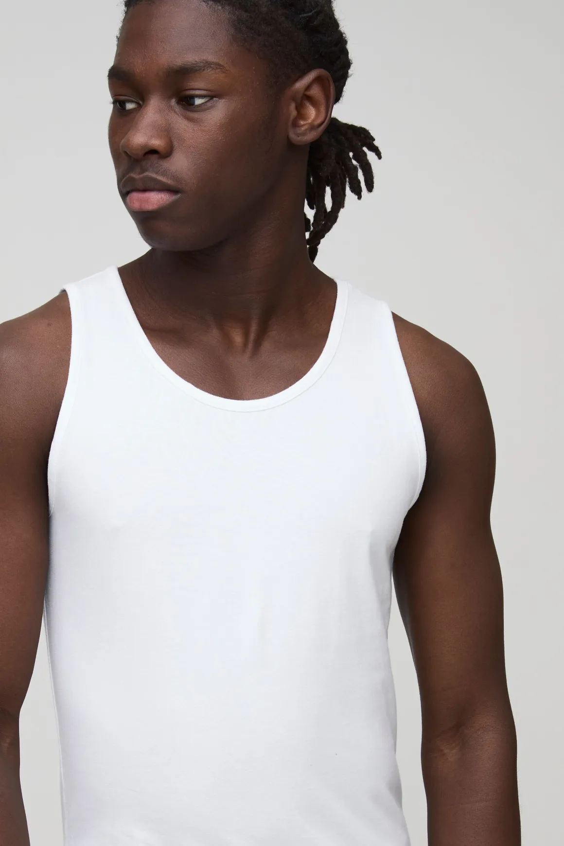 Gilet basique à la coupe musclée