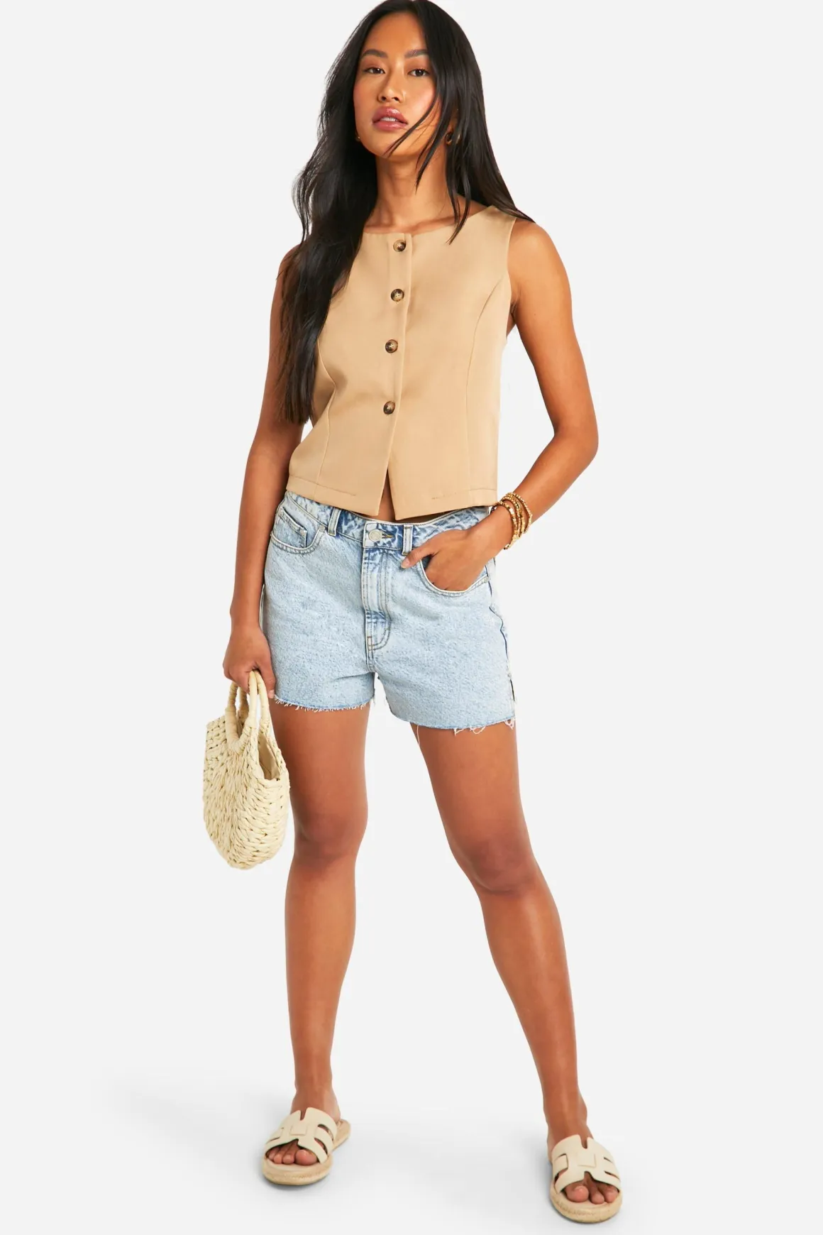 Gilet cintré à encolure fendue et boutons imitation corne