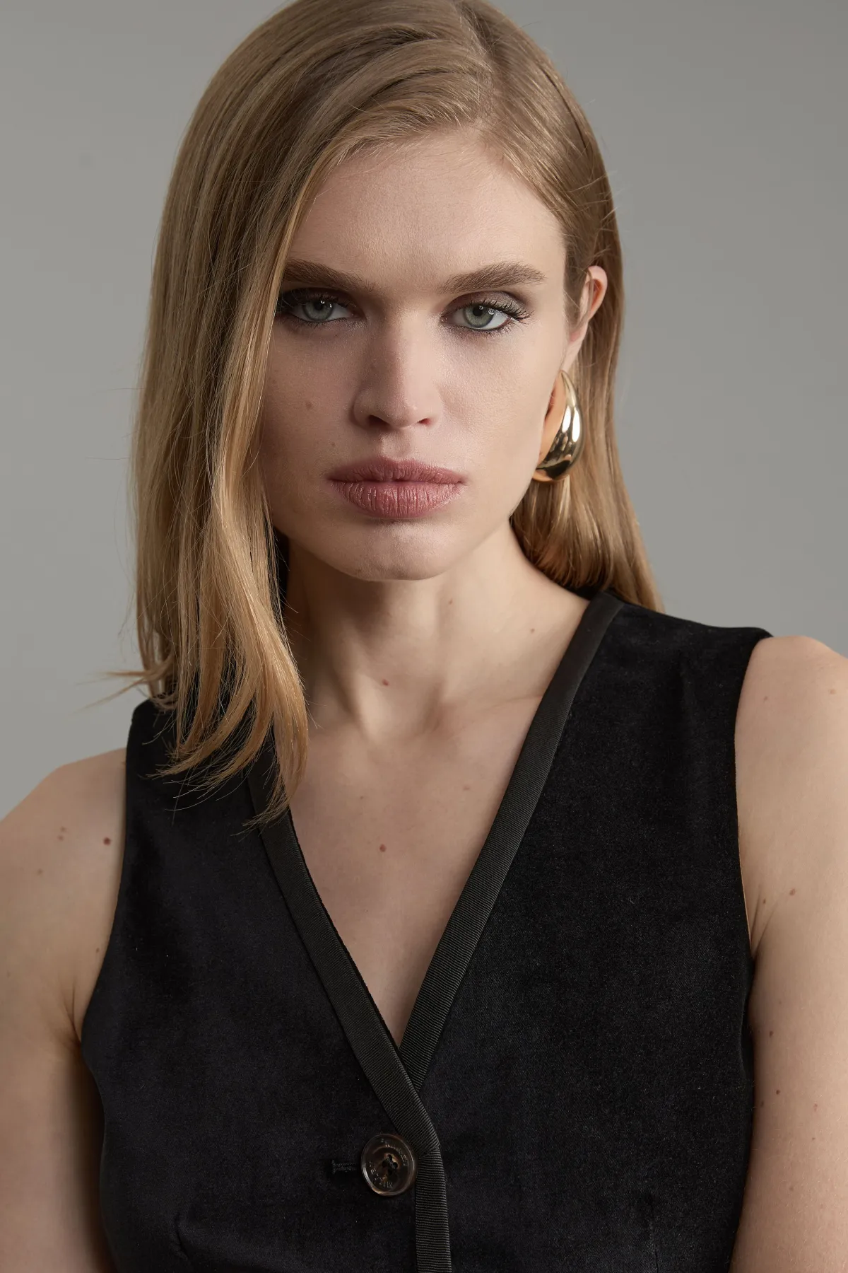 KarenMillen Gilet cintré en velours grosgrain<Femme Tailleurs|Manteaux Et Vestes D’Automne