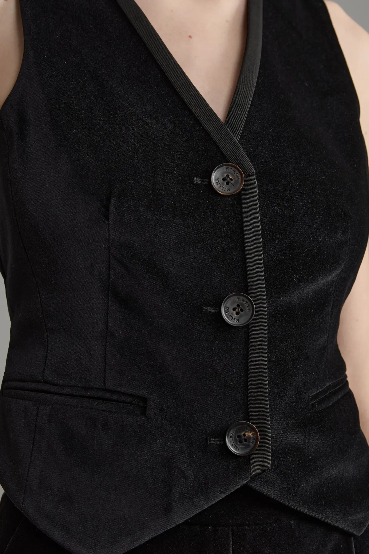KarenMillen Gilet cintré en velours grosgrain<Femme Tailleurs|Manteaux Et Vestes D’Automne