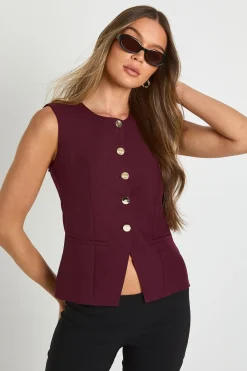 Gilet cintré orné de détails à boutons