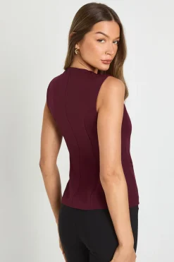 Gilet cintré orné de détails à boutons