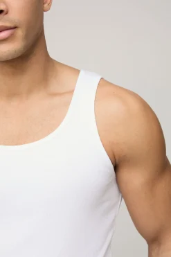 boohooMAN Gilet côtelé ajusté basique muscle<Homme Essentiels
