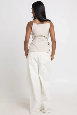 boohoo Gilet À Encolure Carrée Avec Liens Latéraux<Femme Tailleurs|Tops