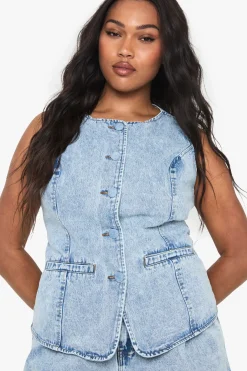 Gilet en denim avec boutons en tissu assorti