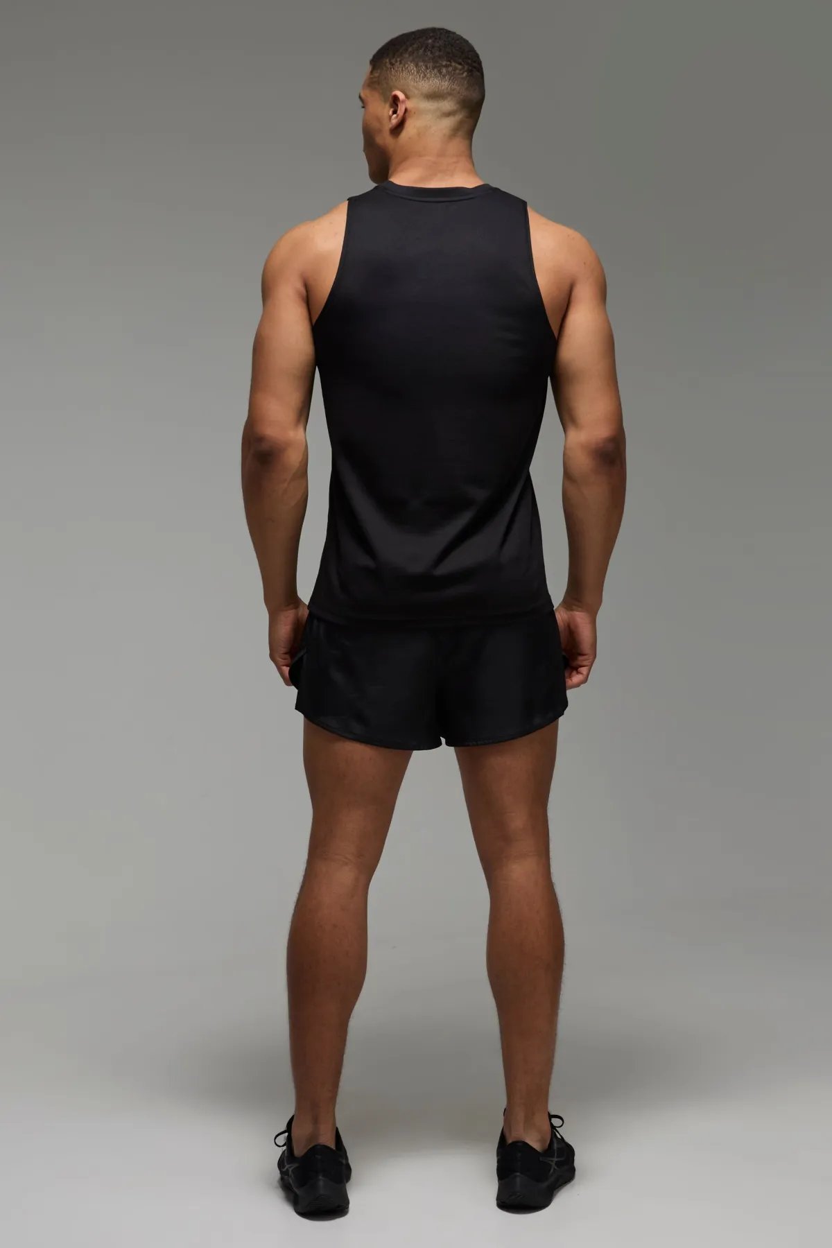 boohooMAN Gilet en maille de course pour homme actif<Homme Tenues De Sport Grande Taille|Tout Afficher