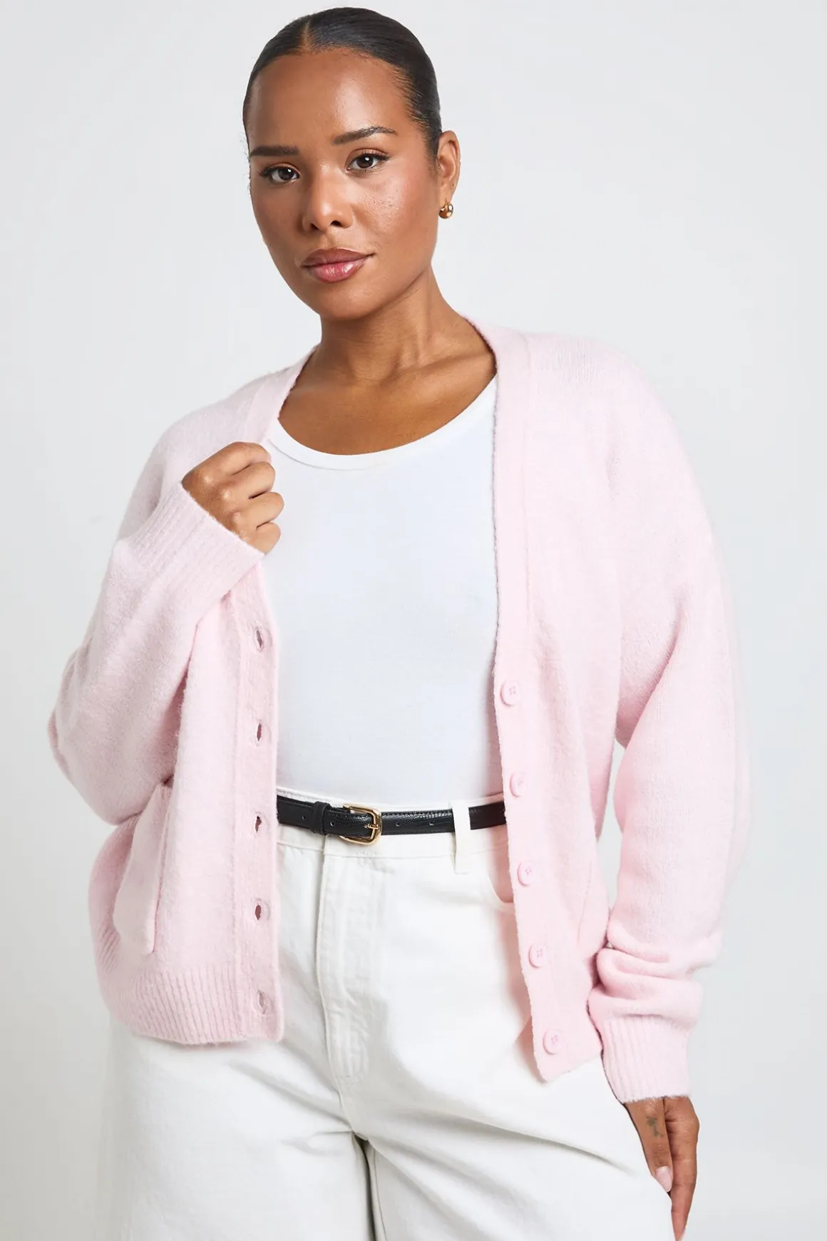 Gilet En Maille Douce Avec Détail Poches Et Encolure En V Plus