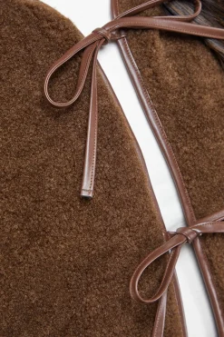 Oasis Gilet en synthétique avec Passepoil en synthétique<Femme Looks Chocolat|Manteaux Et Vestes D’Automne
