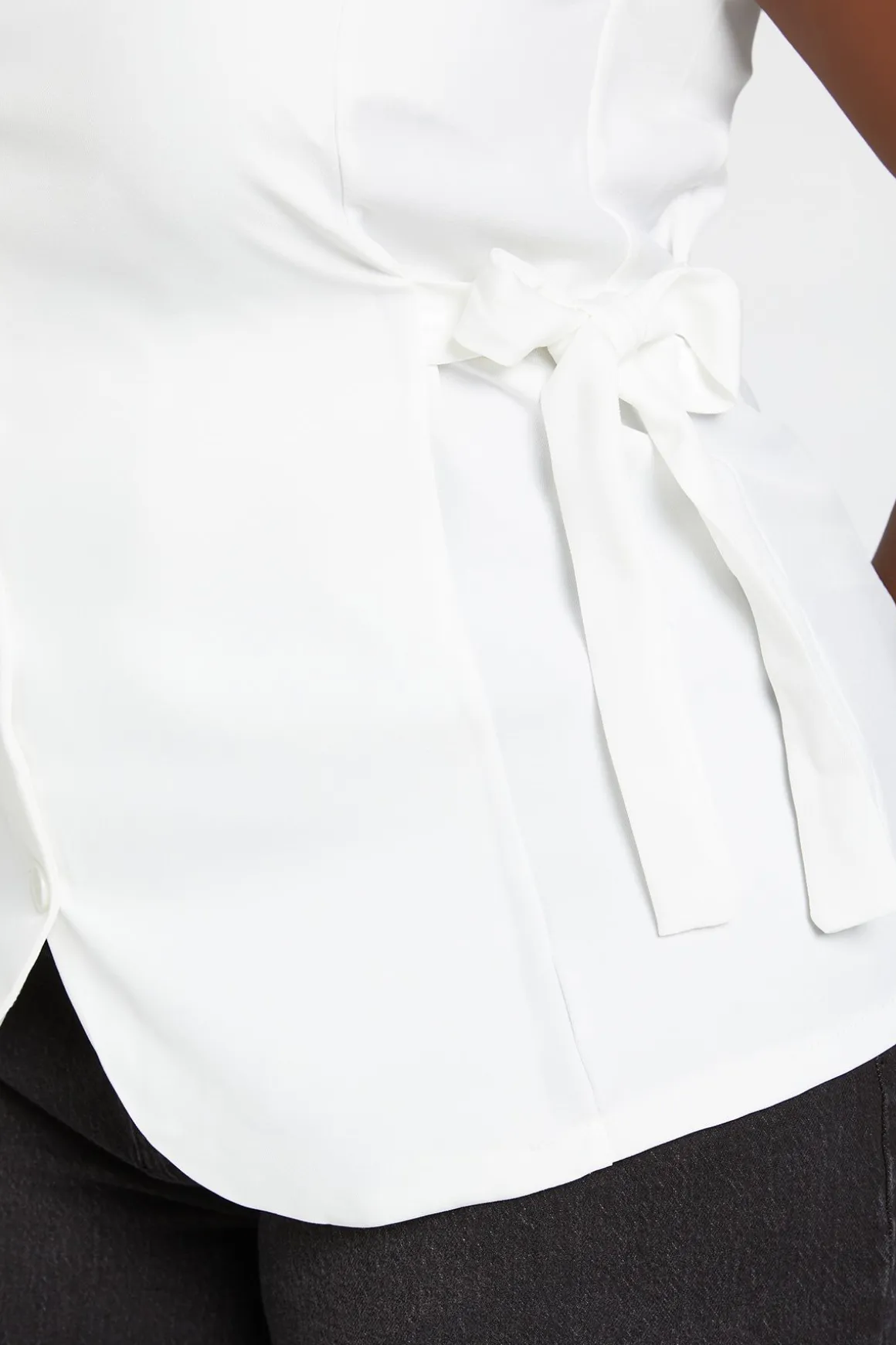 Gilet Grande Taille À Encolure Carrée Et Liens Latéraux
