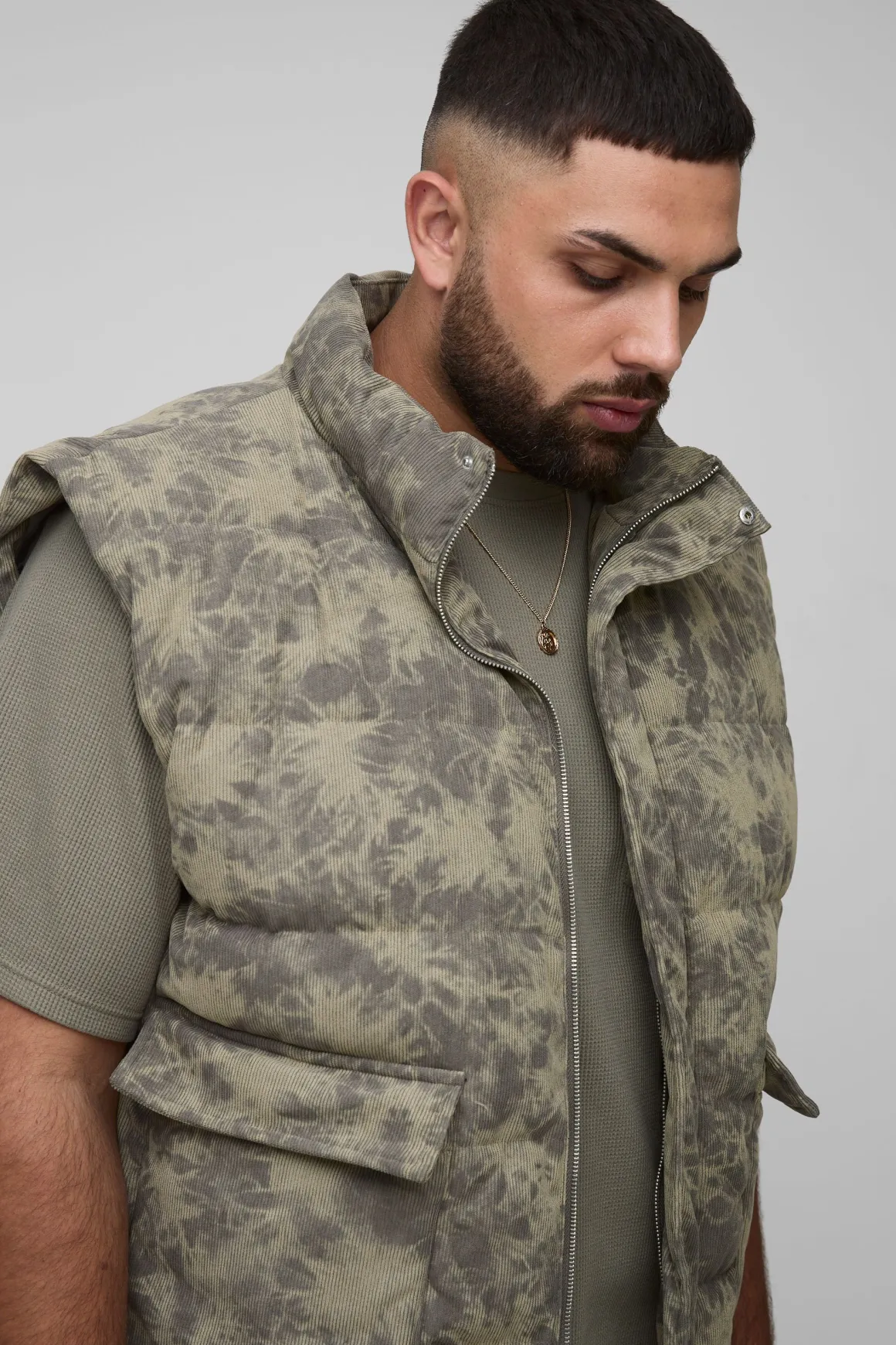 Gilet oversize à col entonnoir en velours côtelé pré-lavé Plus