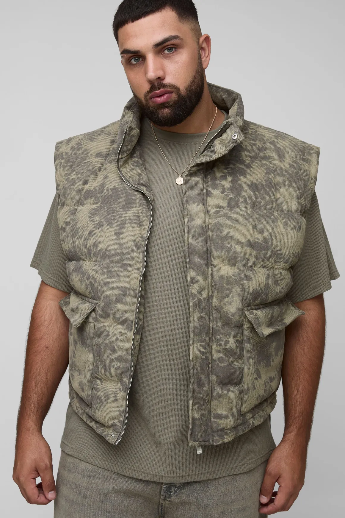 Gilet oversize à col entonnoir en velours côtelé pré-lavé Plus