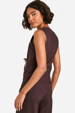boohoo Gilet rayé à fines rayures avec nouage frontal pour grande taille<Femme Tailleurs|Looks Chocolat