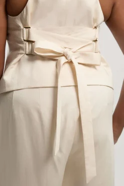 Gilet Sans Manches En Lin Ajusté Grande Taille Avec Détail Corset Au Dos