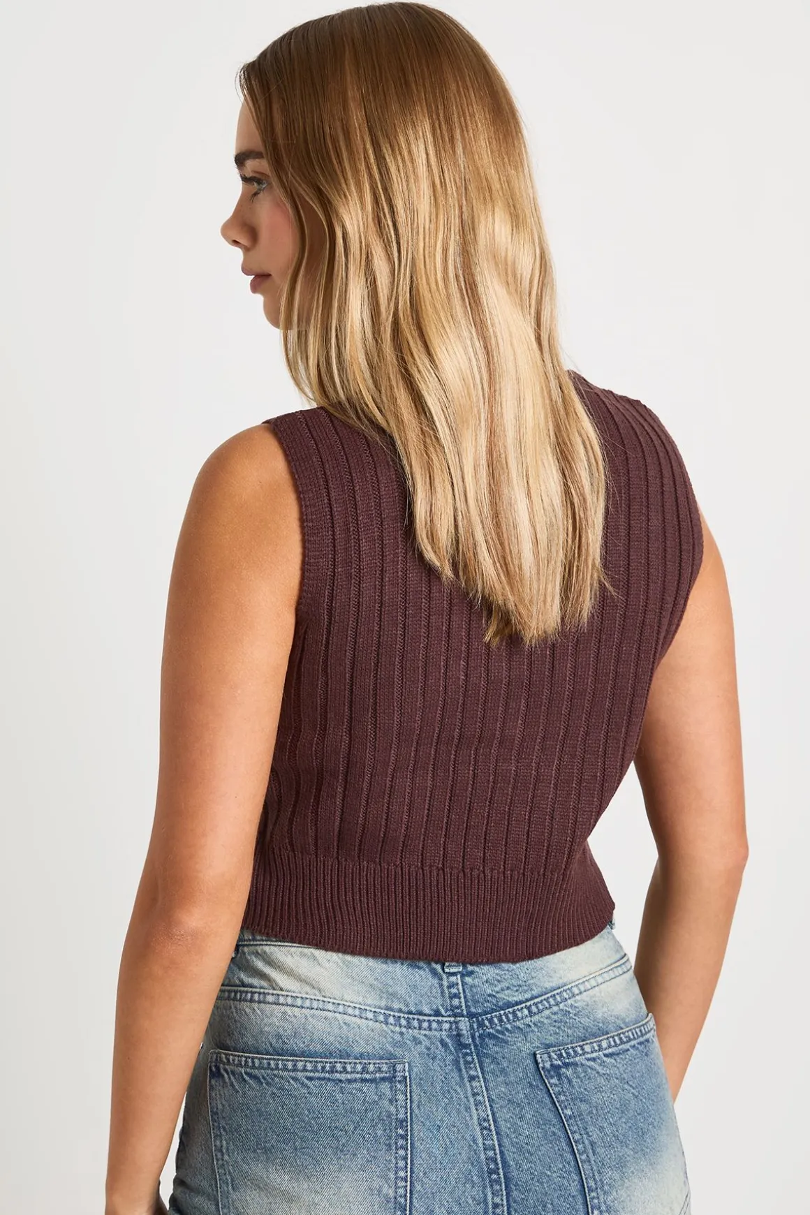 Gilet Tricoté Avec Détail De Lacets