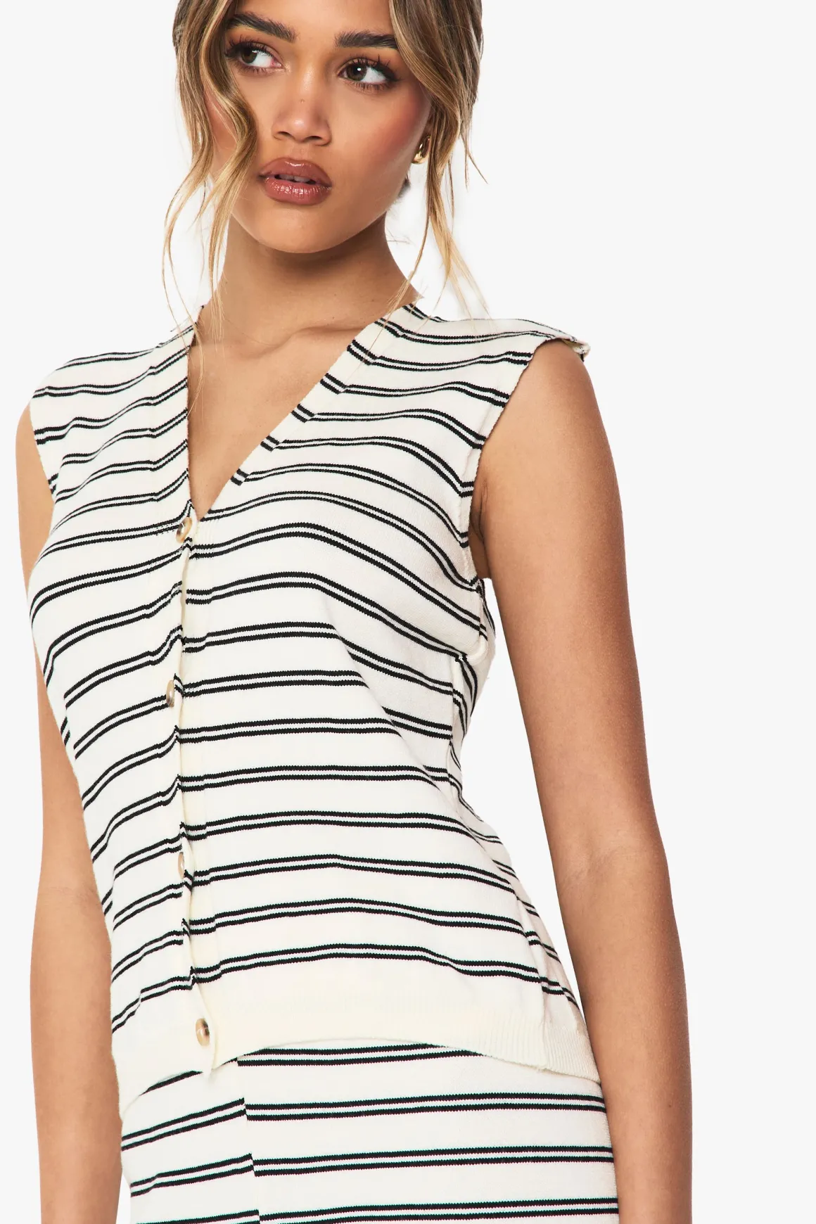 Gilet tricoté super doux à rayures