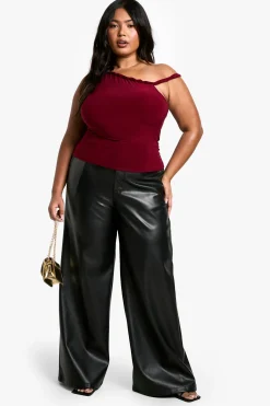 boohoo Grande taille - Body asymétrique à épaules dénudées<Femme Tops