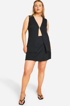 Grande taille - Ensemble avec gilet à agrafes et jupe-short