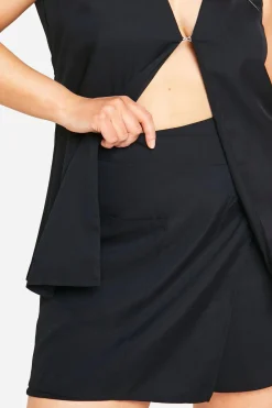 Grande taille - Ensemble avec gilet à agrafes et jupe-short