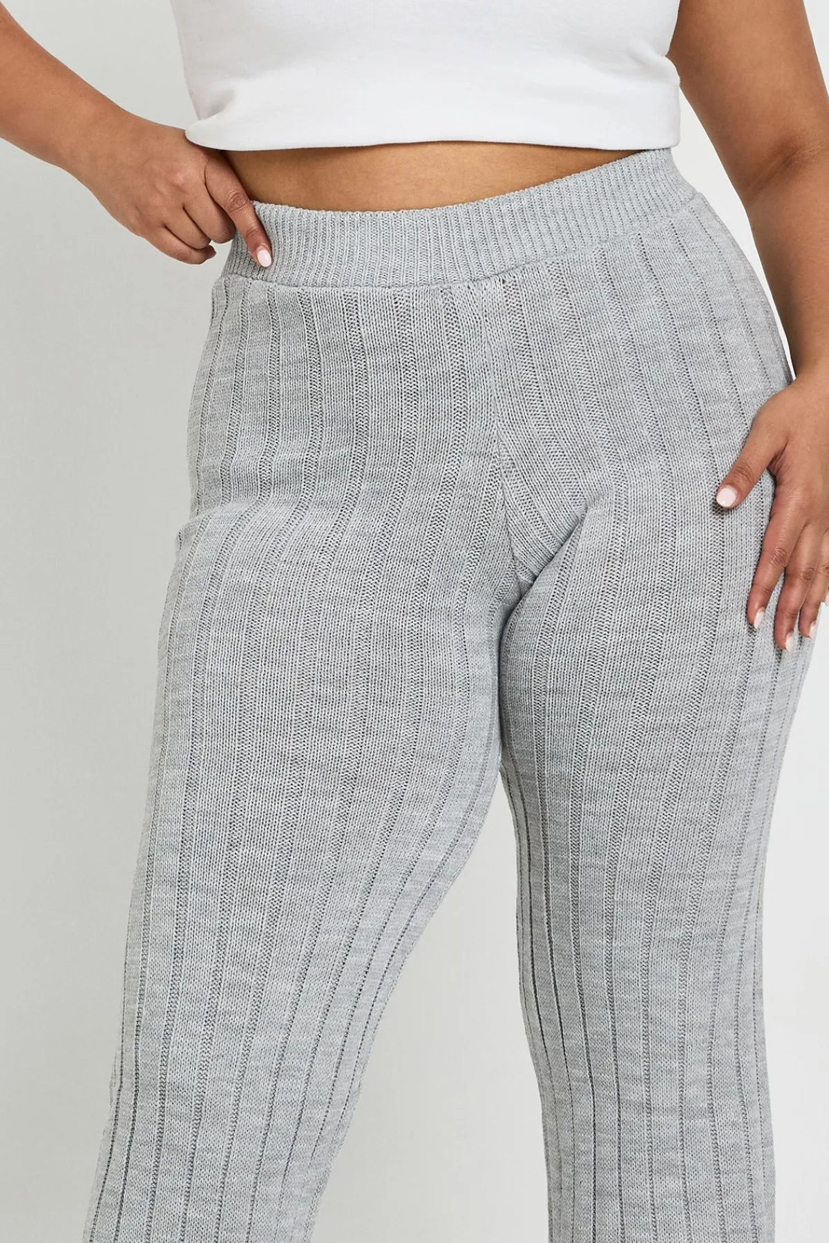 boohoo Grande taille - Pantalon droit en maille<Femme Pulls Et Gilets|Toutes Les Mailles