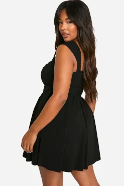 boohoo Grande taille - Robe corset courte à manches courtes<Femme Robes Corset|Robes Patineuses